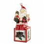 SANTA SITT ON TOY CUBE